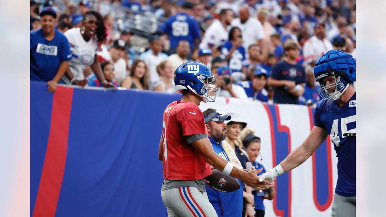 Daniel Jones received a standing ovation from the MetLife Stadium crowd -  and high praise from his teammates and coaches - after leading…