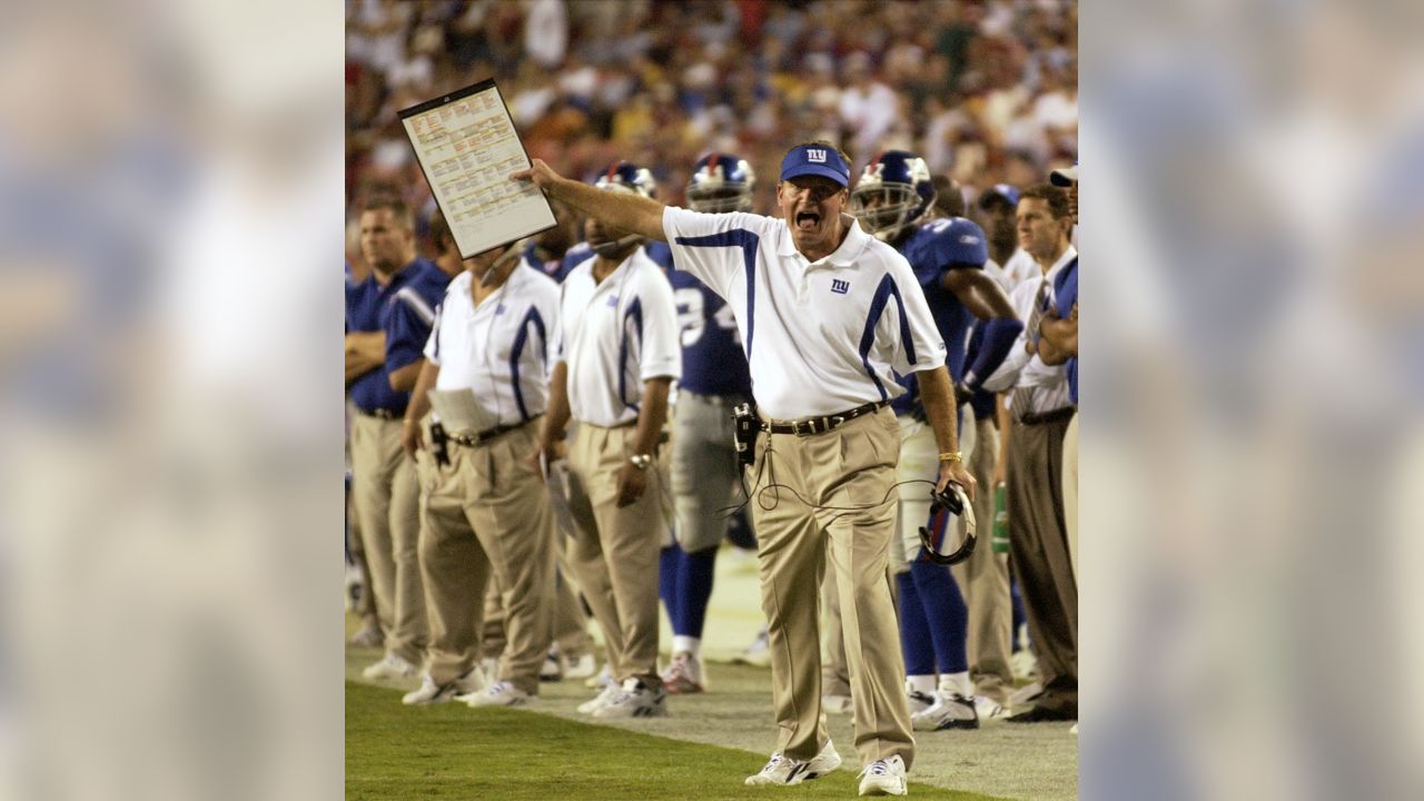 Redskins #77 Randy Thomas. The New York Giants defeated the Washington  Redskins 23-17 at Giants Stadium in Rutherford, New Jersey. (Credit Image:  © Anthony Gruppuso/Southcreek Global/ZUMApress.com Stock Photo - Alamy