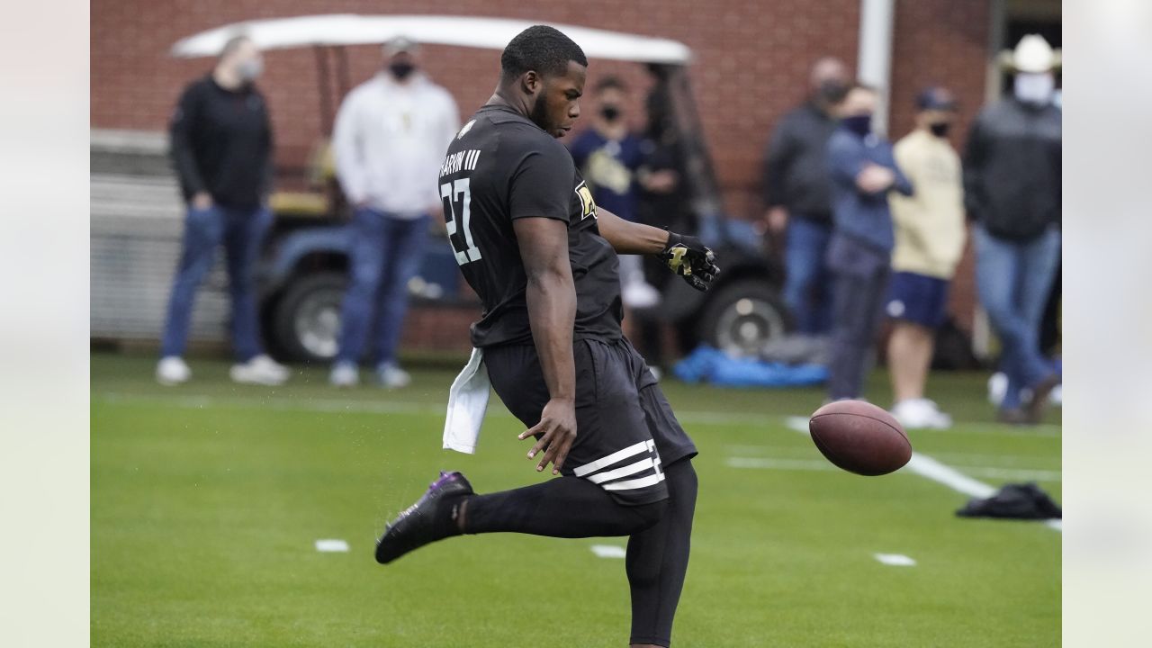 Georgia Tech players Jalen Camp, Pressley Harvin show off skills