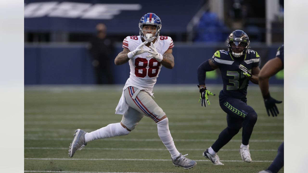 Giants pick up fifth-year options on oft-injured tight end Evan Engram,  safety Jabrill Peppers - ABC7 New York