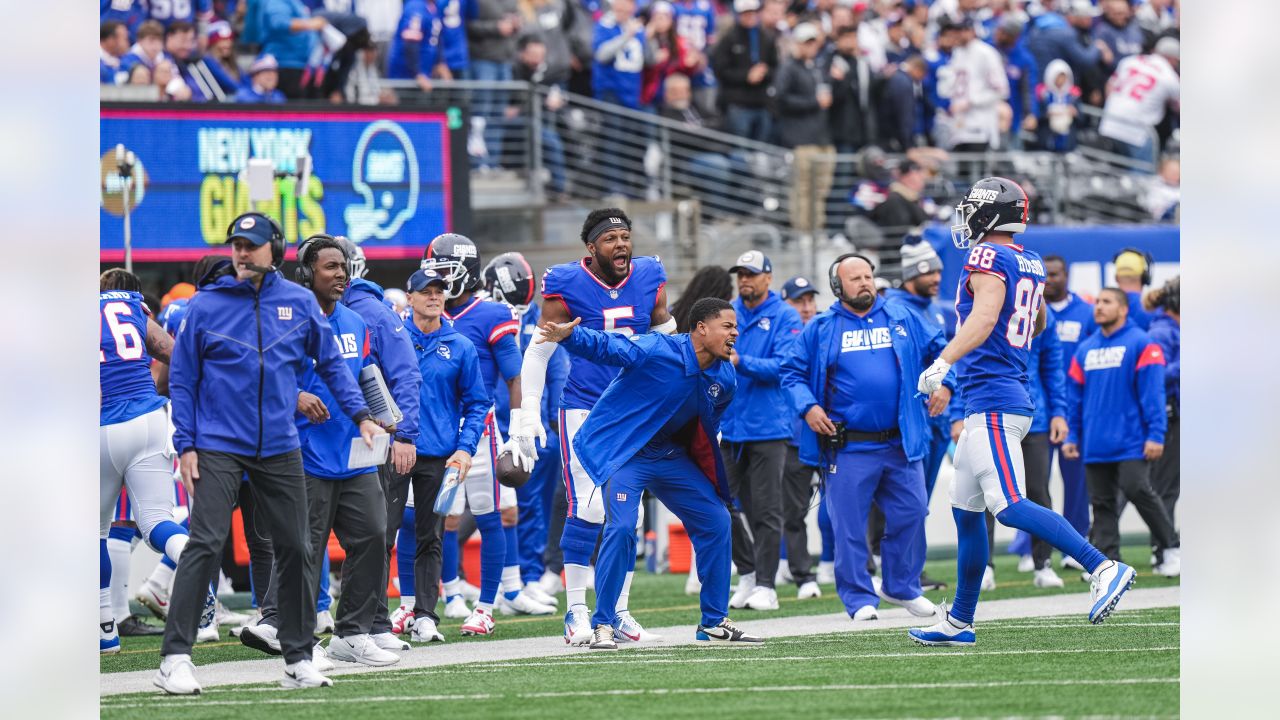 Giants vs. Bears score, takeaways: Brian Daboll, Daniel Jones move to 3-1  after outlasting Chicago 