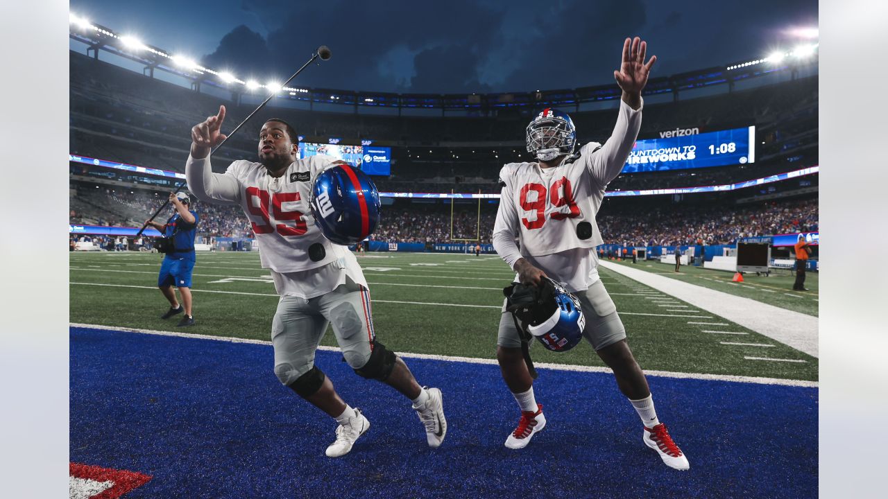 Sideline View: Observations from Giants Fan Fest