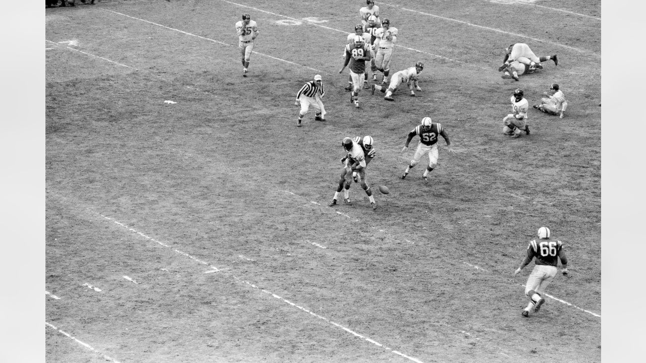 1959 Vintage Philadelphia Eagles - Baltimore Colts Football