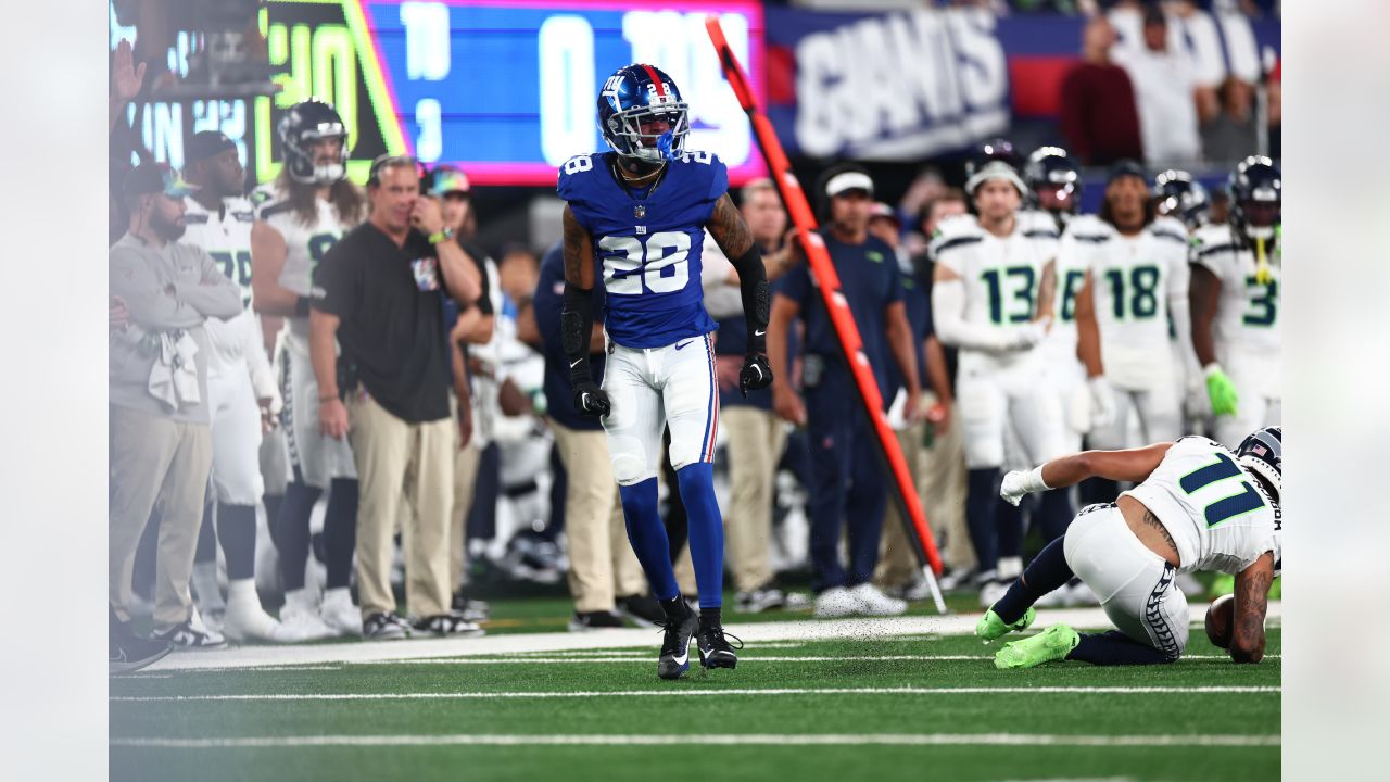 The Big Plays: Seattle Seahawks beat Giants 24-3, improve to 3-1 - Seattle  Sports