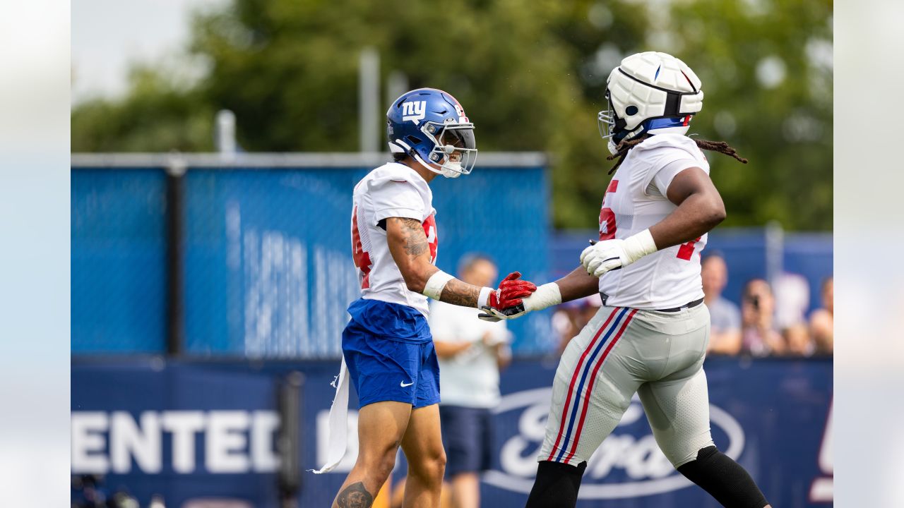 Giants' Deonte Banks and Tre Hawkins suffering growing pains