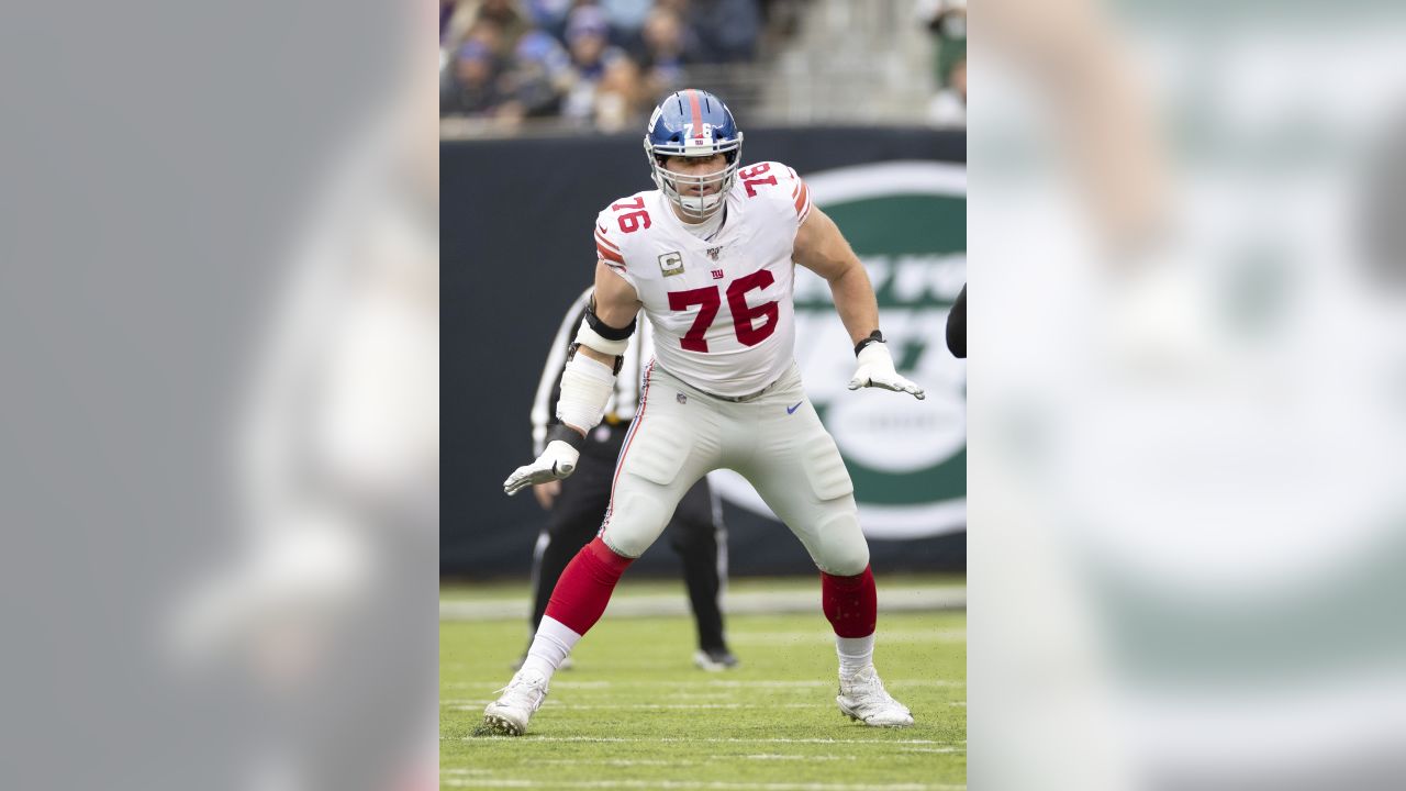 Nate Solder leaves Giants-Jets with concussion, replaced by Eric