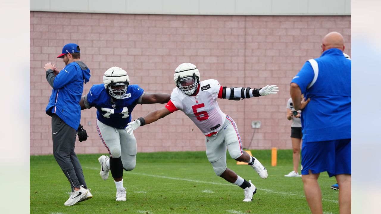 Giants experimenting with Adoree' Jackson at slot corner as two rookies  excel on outside – Trentonian