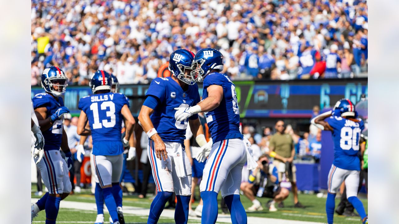 Close friends of Tomon Fox's family loved Giants rookie's preseason hit