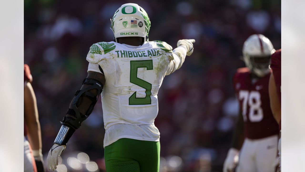 Oregon Ducks Football Defensive End Kayvon Thibodeaux Drafted Fifth Overall  by New York Giants in 2022 NFL Draft - Sports Illustrated Oregon Ducks  News, Analysis and More