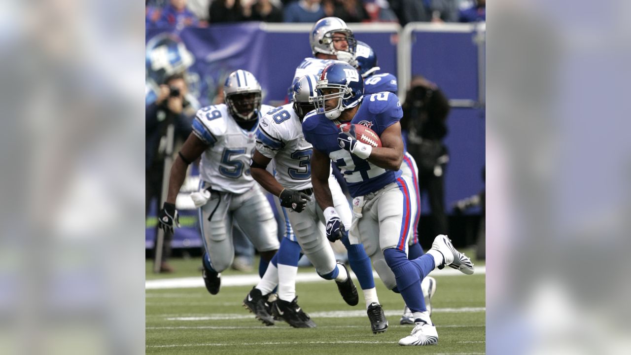 East Rutherford, New Jersey, USA. 18th Dec, 2022. Detroit Lions running  back D'ANDRE SWIFT (32) in action at MetLife Stadium in East Rutherford New  Jersey Detroit defeats New York 20 to 17 (