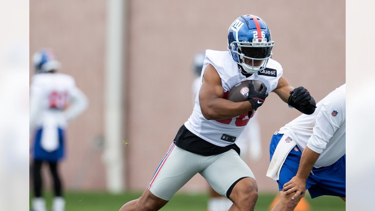 Giants vs. Titans prop picks: Trust Toney and Barkley on offense as Big  Blue covers in Week 1 