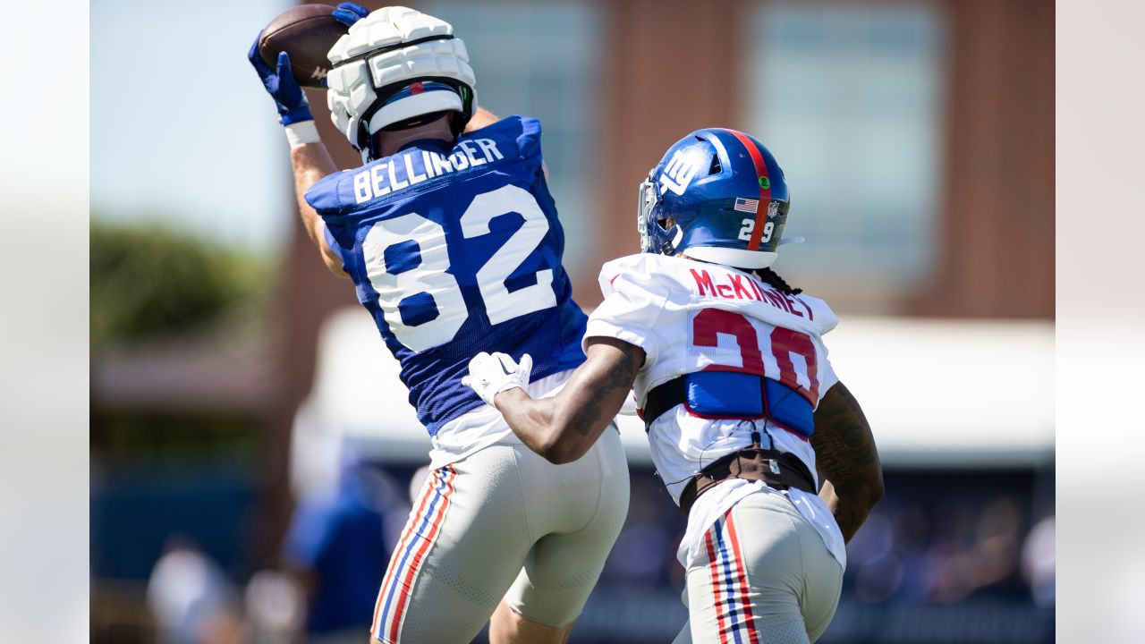 Dad, sister helping Darius Slayton train for second NFL season 