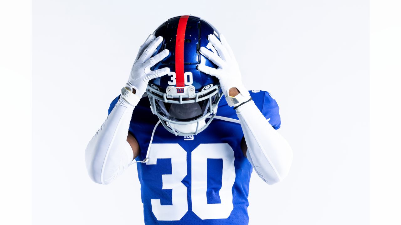 New York Giants cornerback Darnay Holmes (30) warms up before an NFL  football game against the Dallas Cowboys on Sunday, Sept. 10, 2023, in East  Rutherford, N.J. (AP Photo/Adam Hunger Stock Photo - Alamy