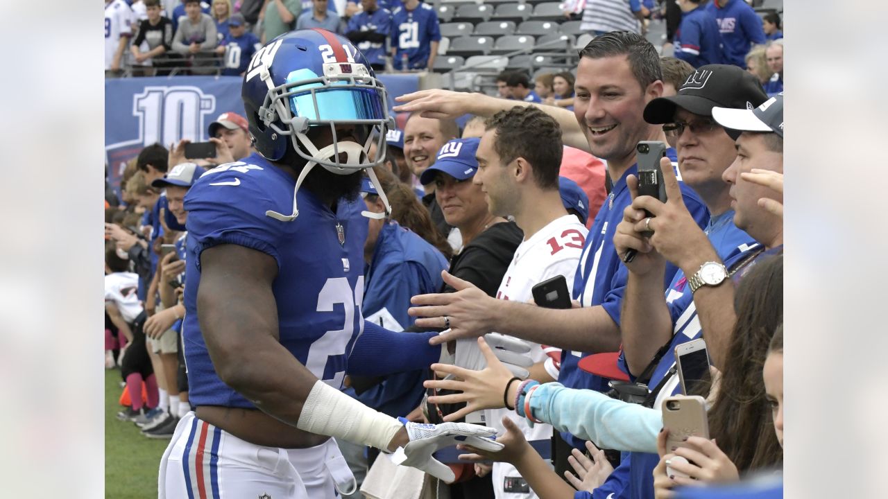 New York Giants on X: Landon Collins with the first #INTERCEPTION of his  career! #NYGvsPHI  / X