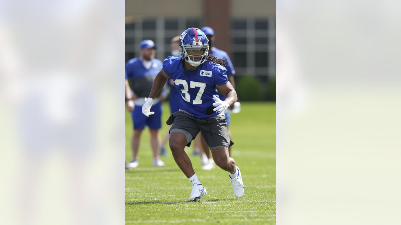 NY Giants Azeez Ojulari, Elerson Smith could be sack artists