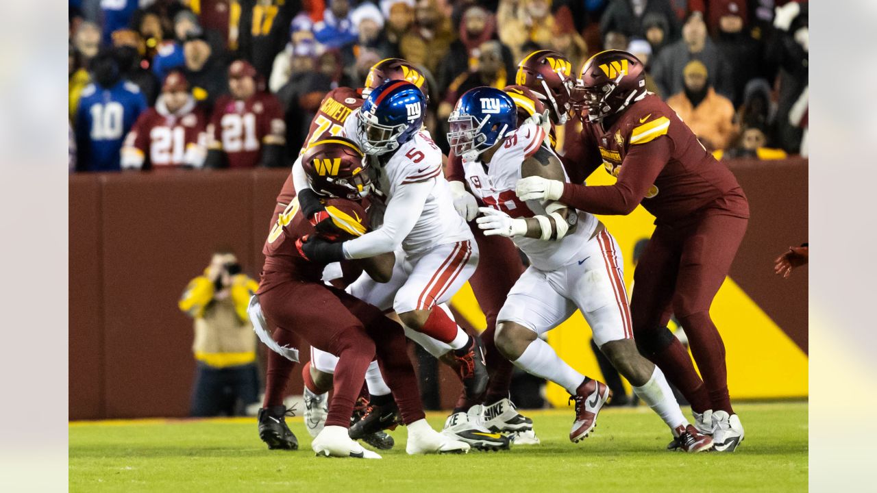 REACTIONS: Kayvon Thibodeaux has breakout NFL moment with game-winning  strip sack