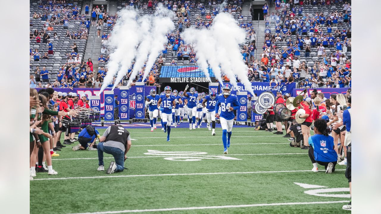 Giants vs Panthers: Live Updates and Action from Preseason Game at MetLife  Stadium - BVM Sports