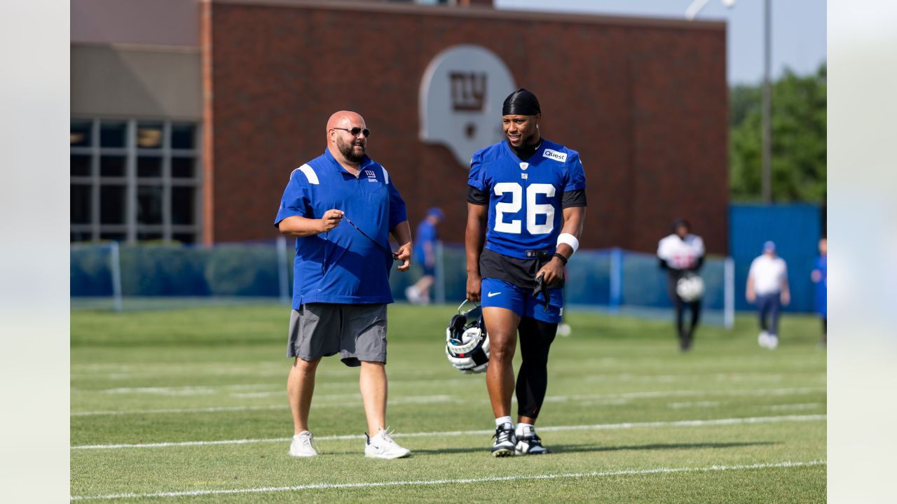 It seems the Giants have an early favorite to start at left guard next to  Andrew Thomas — but a rookie looms 