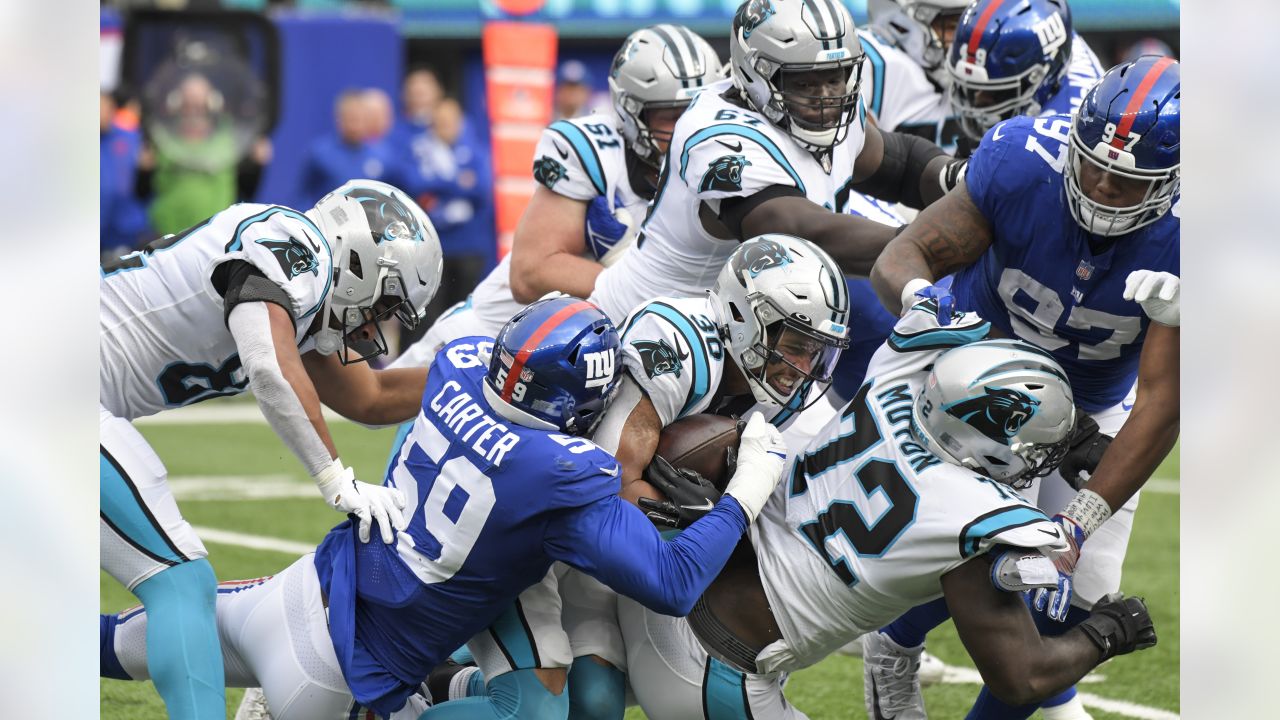 Giants defense stifles Panthers in 25-3 victory