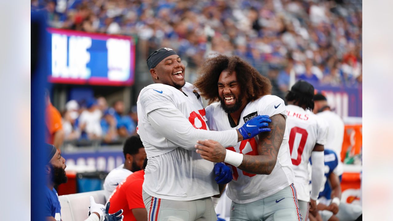 Daniel Jones received a standing ovation from the MetLife Stadium crowd -  and high praise from his teammates and coaches - after leading…