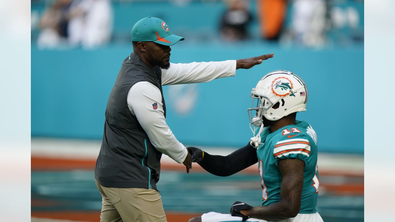 Dolphins officially introduce Patriots' Brian Flores as next head