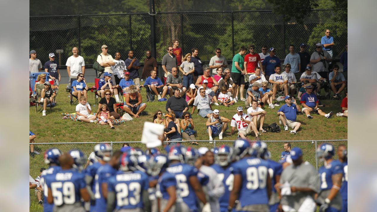 New York Giants open 2010 training camp in Albany – New York Daily