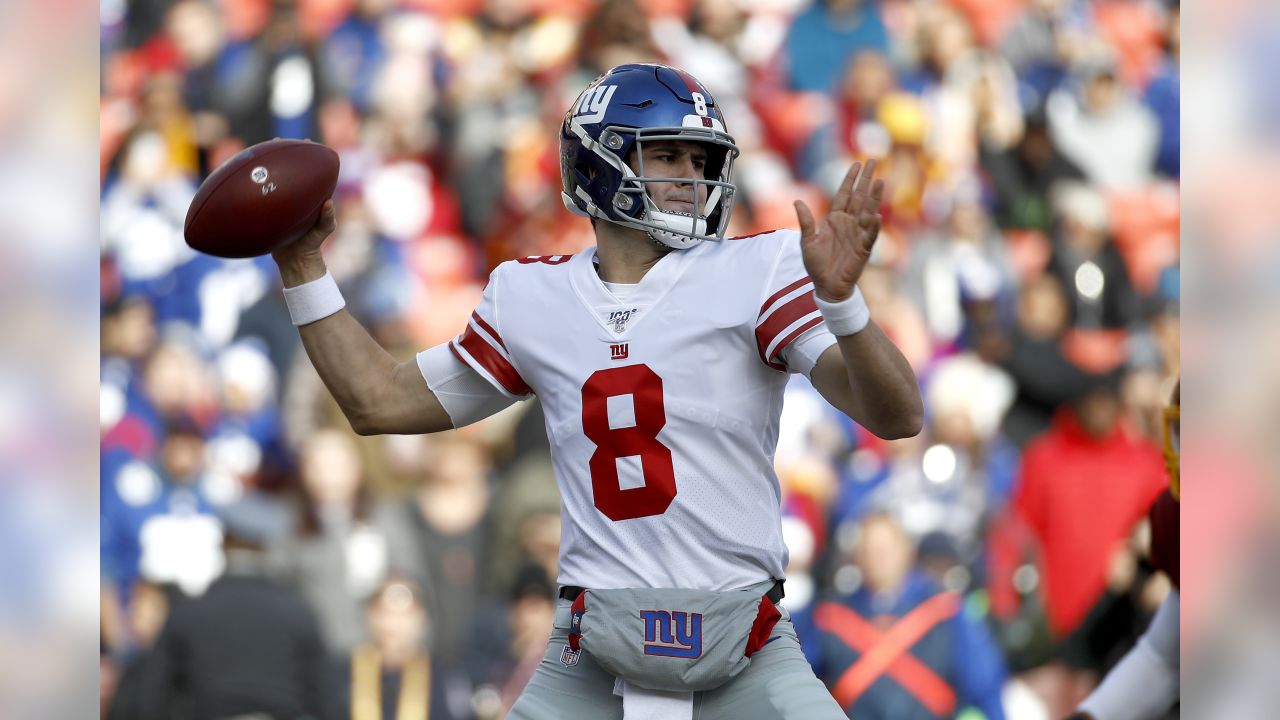 Daniel Jones of the New York Giants looks to pass the ball against