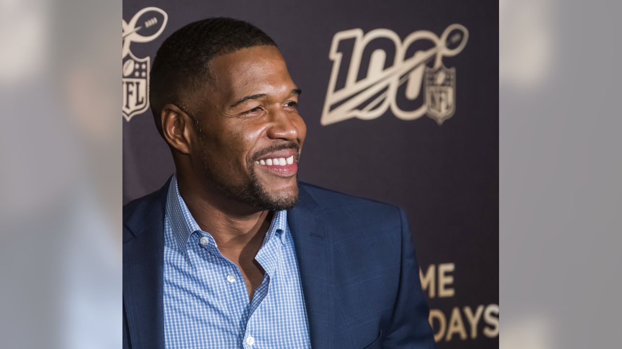 Michael Strahan to receive 'ultimate honor' with jersey retirement vs.  Eagles