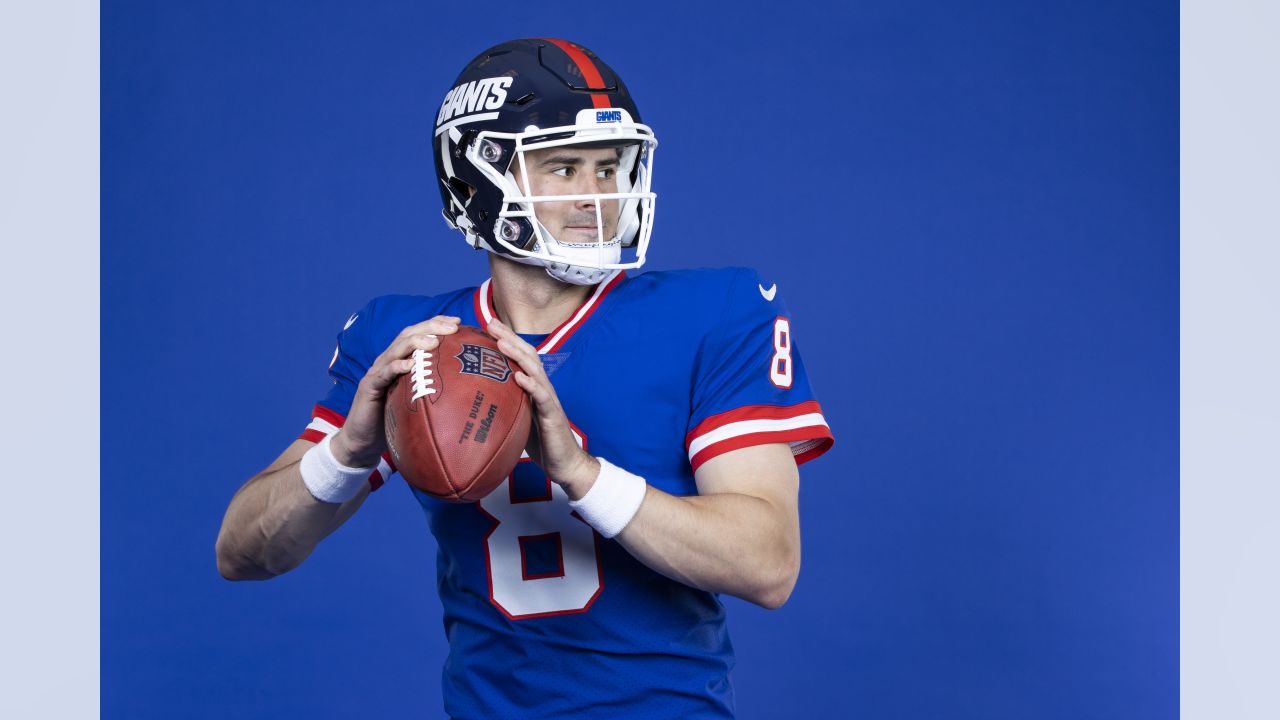 New York Giants Bring Back Classic Blue Helmets, Uniforms for Two