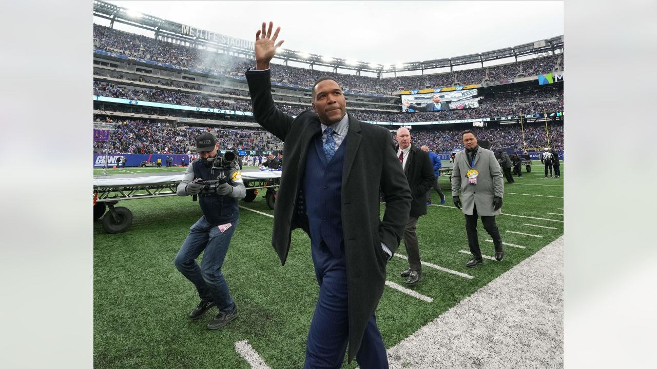 Michael Strahan, Sean Avery among sports figures who support gay rights,  unlike David Tyree – New York Daily News
