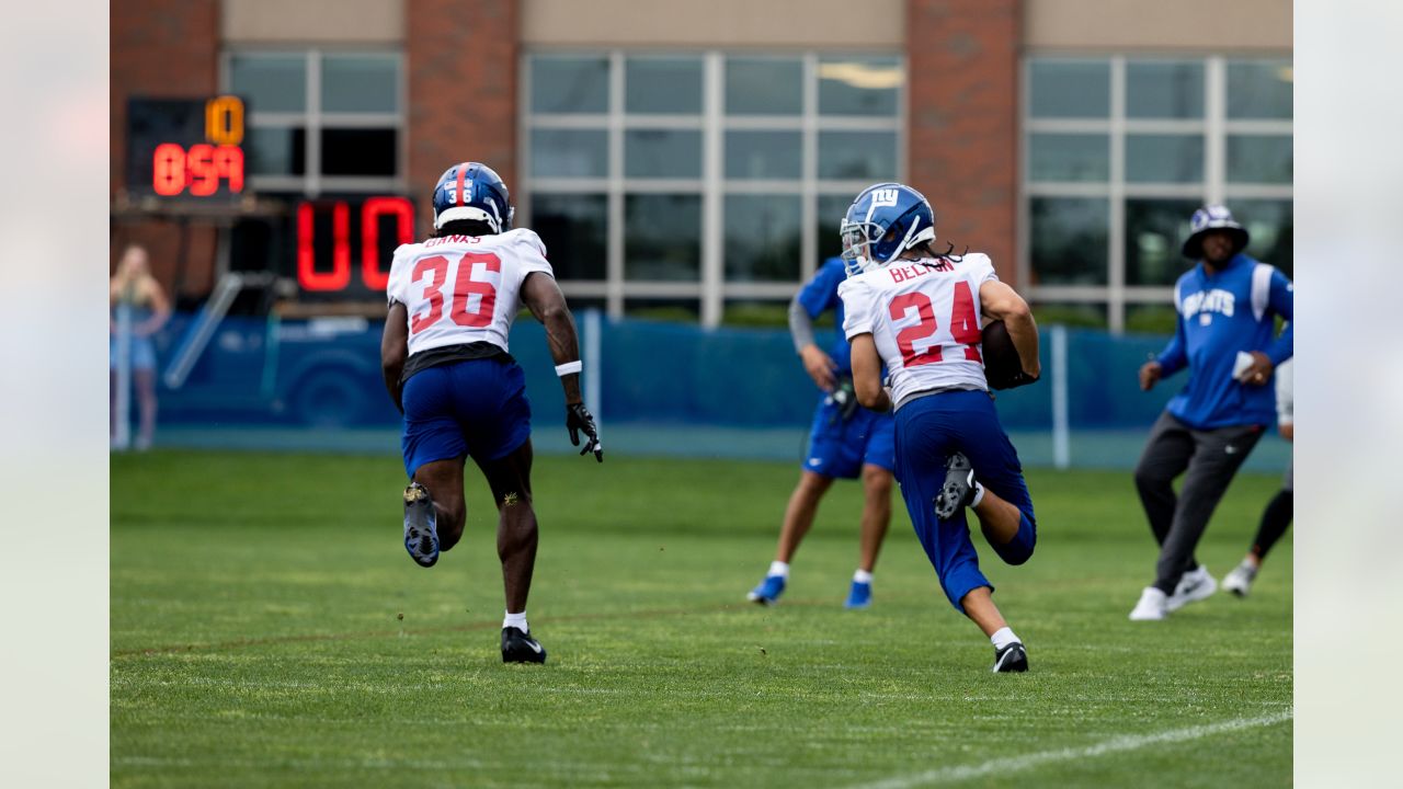 Giants' Deonte Banks and Tre Hawkins suffering growing pains