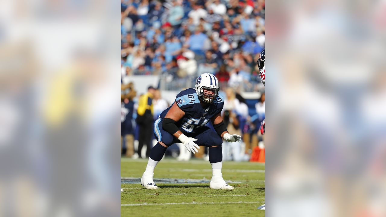 Minnesota Vikings offensive guard Josh Kline (64) sets to block