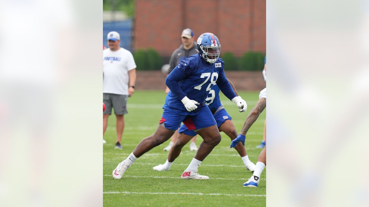 Top lineman Andrew Thomas agrees to mega-extension with Giants