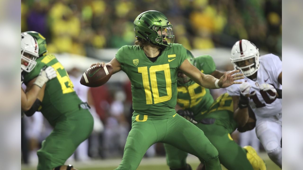 Oregon Ducks Justin Herbert Draft Profile: Justin Herbert has 'some special  physical tools'