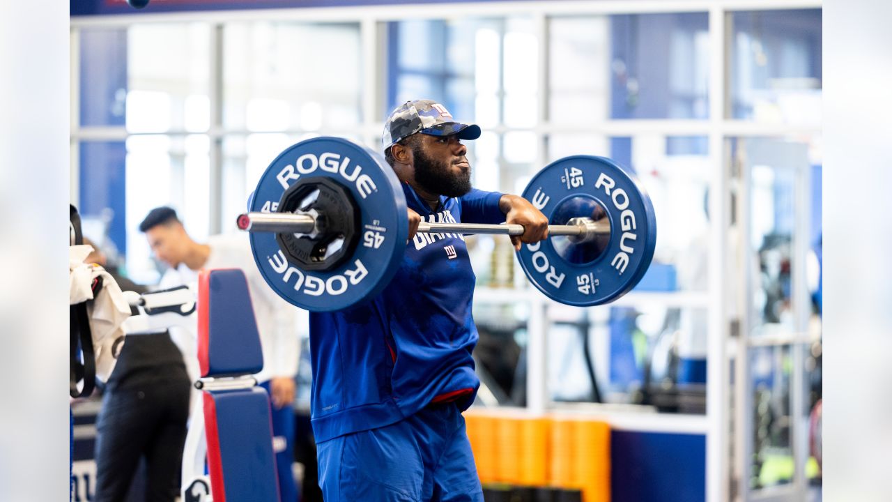 Chuck Knoxx on X: Daniel Jones continued his non-stop offseason workout  program, by stopping by The Citadel today and leading the offense to  victory. Machine. #TOGETHERBLUE #DANIELJONES #NYGIANTS #GIANTS #GMEN   /