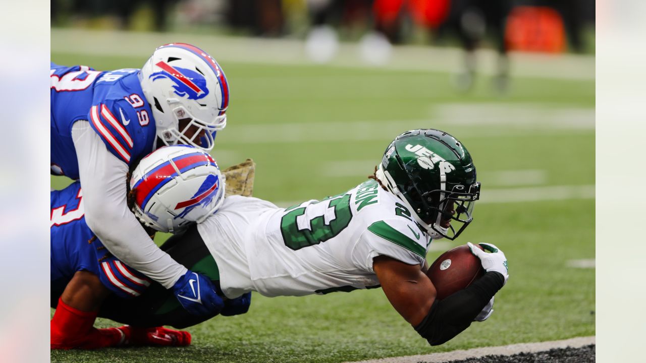 East Rutherford, New Jersey, USA. 6th Nov, 2022. New York Jets running back JAMES  ROBINSON (23) in action at MetLife Stadium in East Rutherford New Jersey  New York defeats Buffalo 20 to