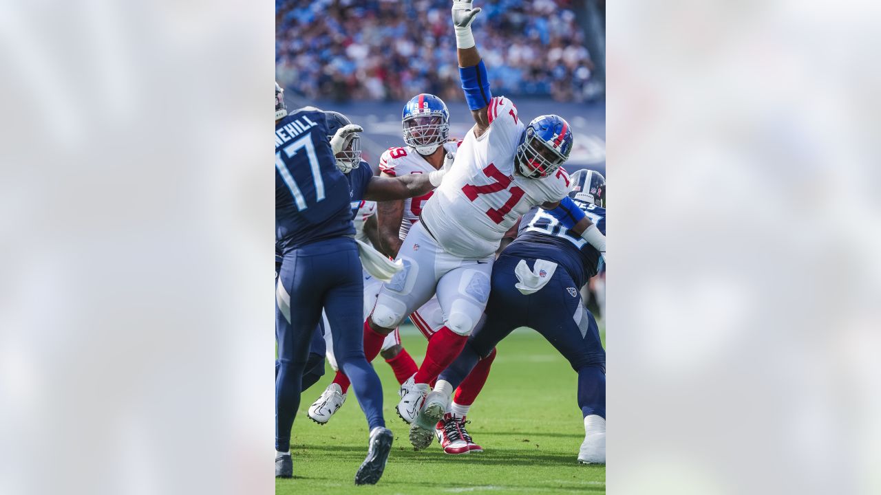 Instant analysis: NY Giants finally delivers win, smothering Carolina
