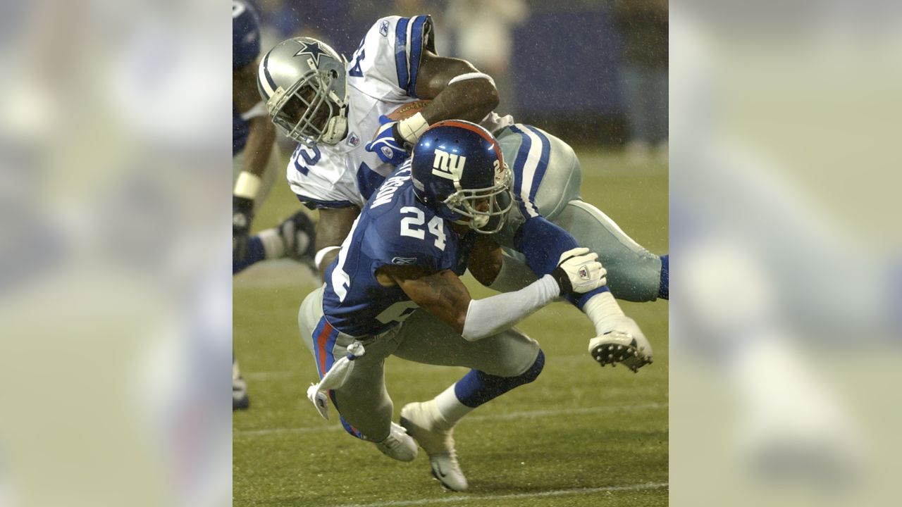 15 Sept 2003: RB Troy Hambrick (42) of the Dallas Cowboys covers