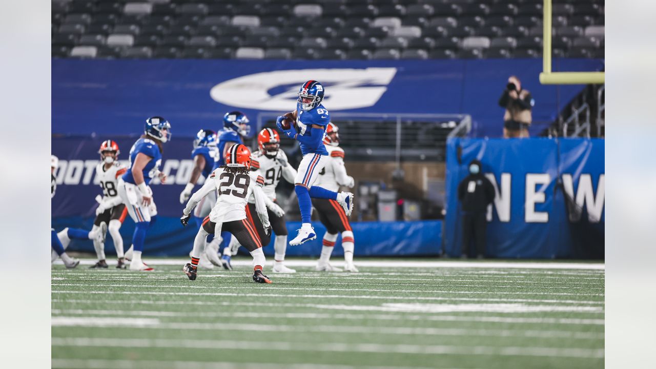 New York Giants running back Elijhaa Penny (39) is tackled by the Minnesota  Vikings during the fourth quarter of an NFL football game, Sunday, Oct. 6,  2019, in East Rutherford, N.J. (AP