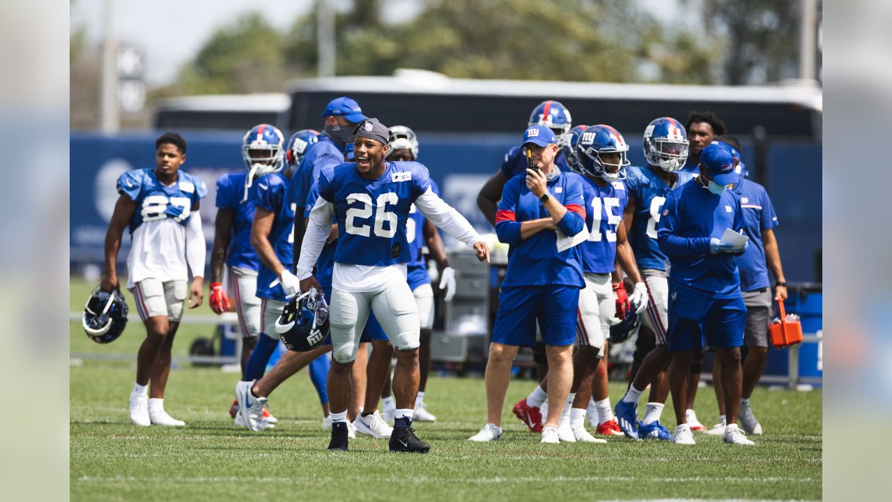 Giants' Darnay Holmes Saves 2 TDs in Brilliant Scrimmage Showing