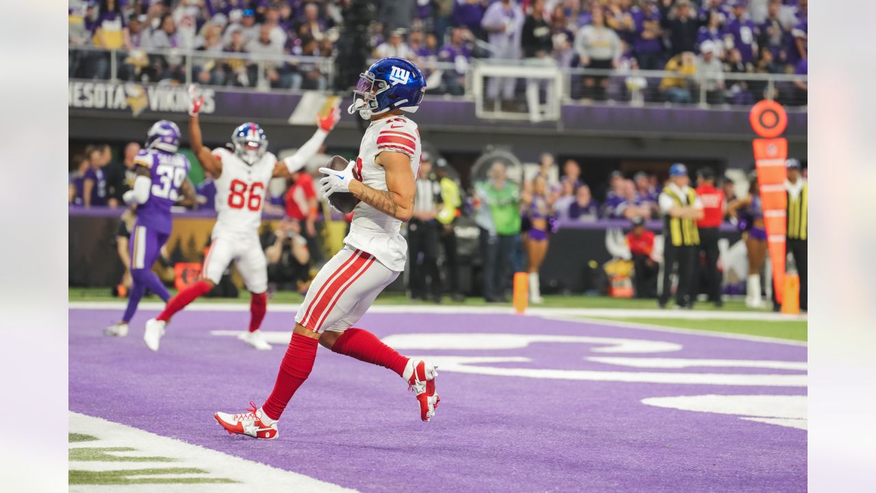 Giants defeat Vikings, advance to Divisional Round vs. rival Eagles