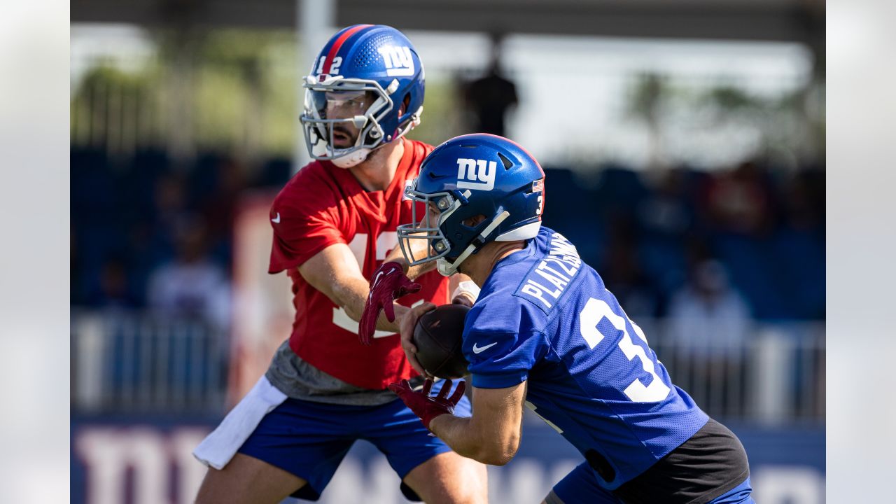 Blake Martinez, a new N.Y. Giant, visits with fans, tells stories, gives  advice 