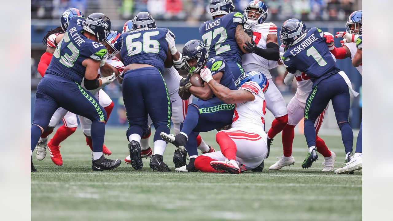 Giants fall to Seahawks, enter bye 6-2