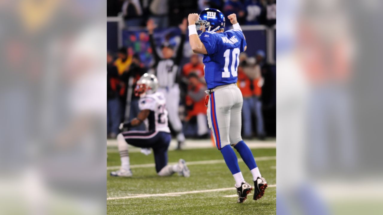 FOXBOROUGH, MA - AUGUST 25: New York Giants quarterback Mike