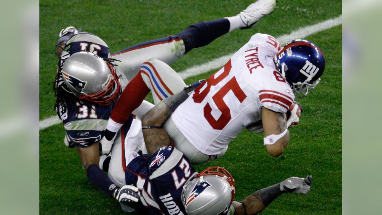 Some interviews after Super Bowl XLII seemed to suggest that Eli Manning  should have been called down before throwing what we now call the David  Tyree catch. Do you agree? Are there