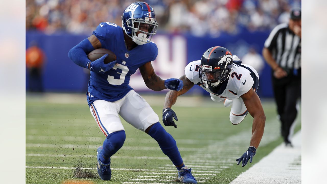 New York Giants tight end Kyle Rudolph (80) runs up the field during an NFL  football game against the Denver Broncos, Sunday, Sept. 12, 2021, in East  Rutherford, N.J. The Denver Broncos