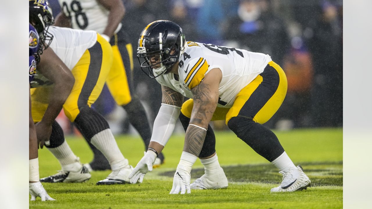 Banner, Wisniewski, Conner Injured In Steelers MNF Win Over Giants