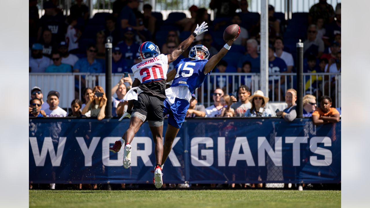 Giants' Darius Slayton catches flea flicker during busy practice