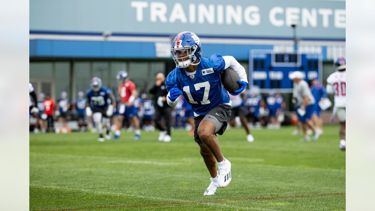 Wan'Dale Robinson's girlfriend celebrates Giants rookie's first TD