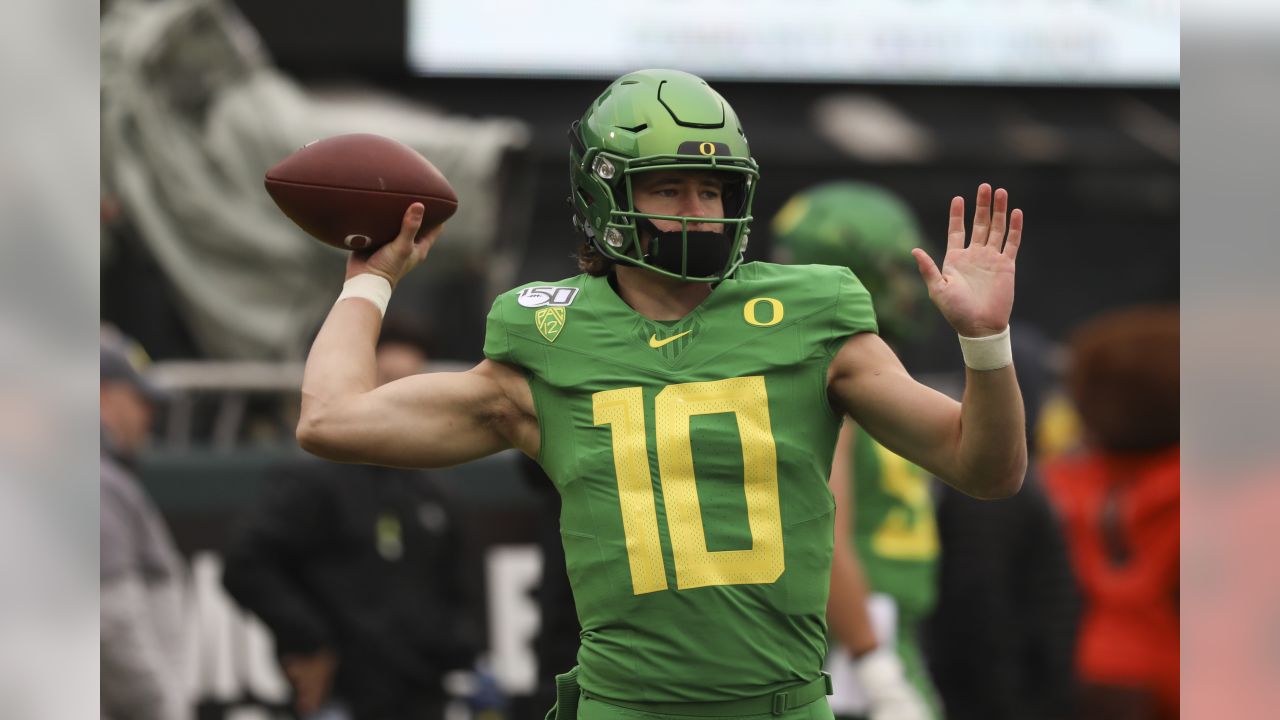 Oregon Ducks Justin Herbert Draft Profile: Justin Herbert has 'some special  physical tools'